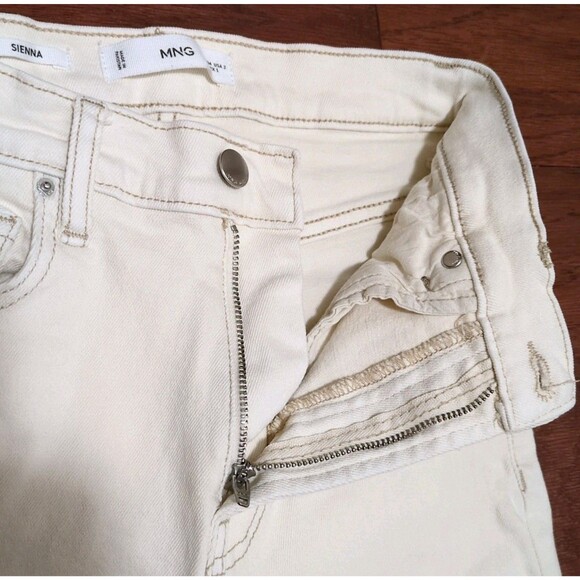 Mango MNG Sz 2 Sienna Kick Flare Crop Jeans White Cream High Rise Fray Hem Denim - Picture 9 of 10